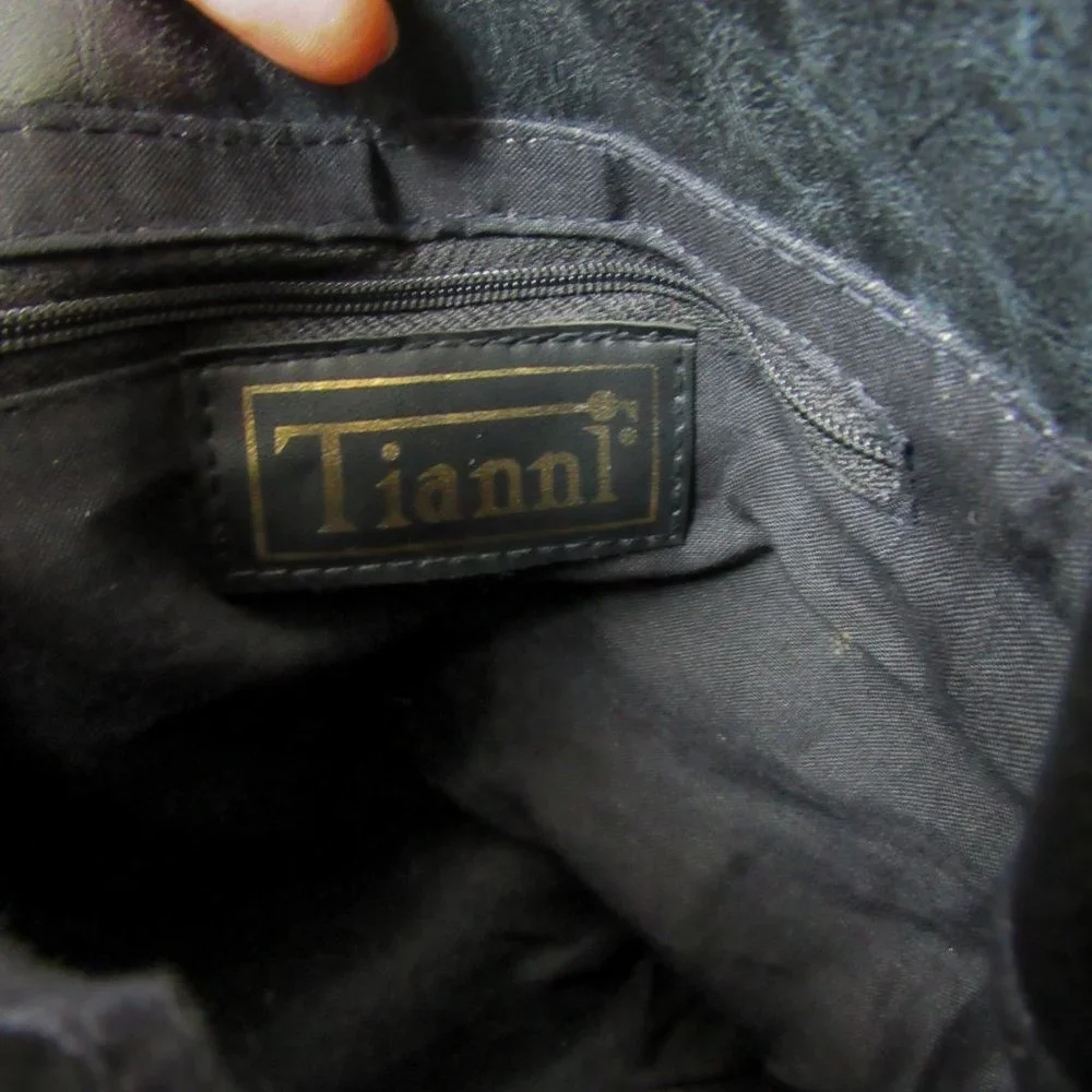 VINTAGE Tiannl Italian Black Suede Leather Purse Shoulder Bag Classic Gold - Picture 9 of 10